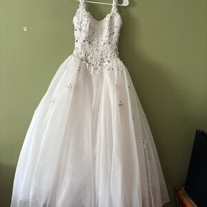 Vintage wedding gown (1990)